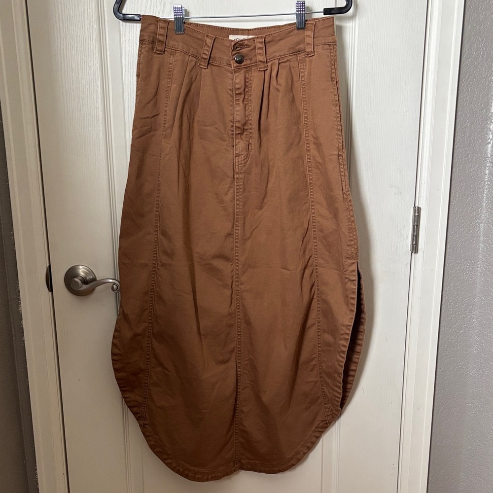 Listicle Asymmetrical Brown Tulip Hem Skirt